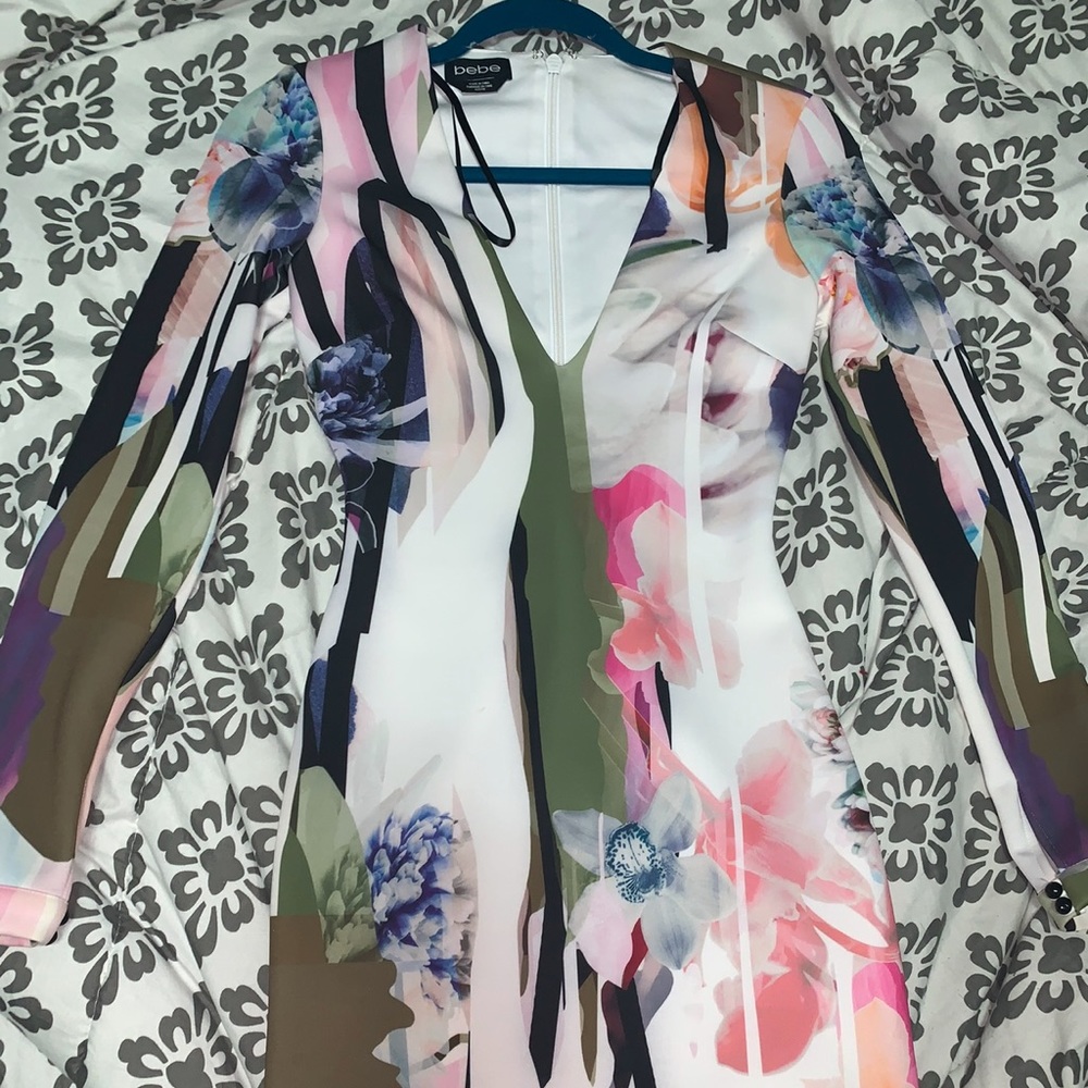Bebe dress